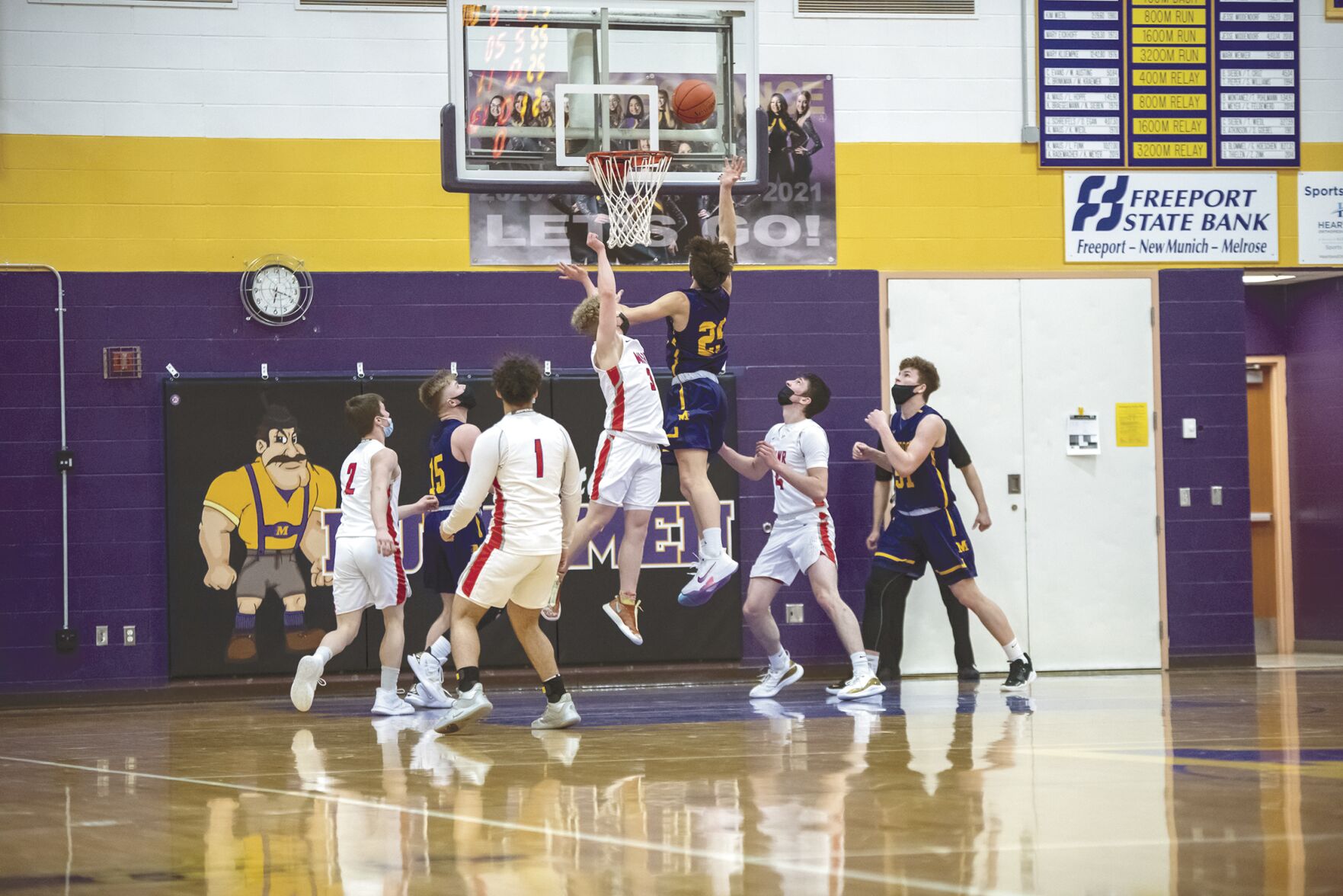Rebels hit 20 three-point shots in Aurora